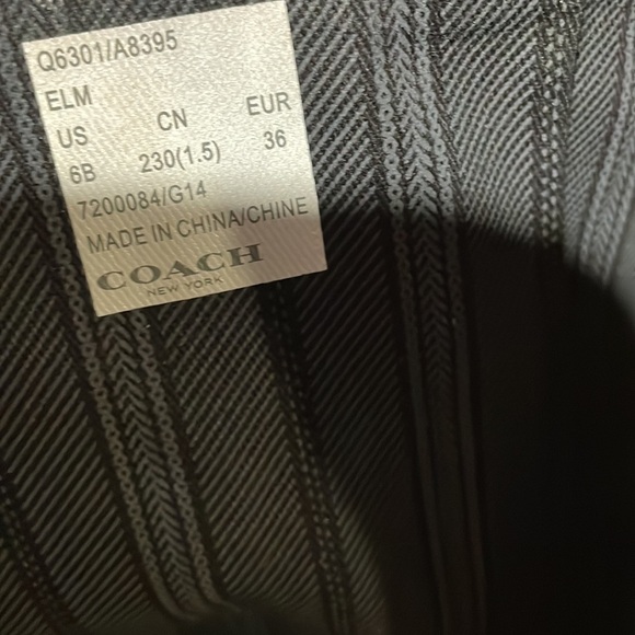 Coach British Tan Tall Boots with gold logo Sz 6B - Picture 8 of 8